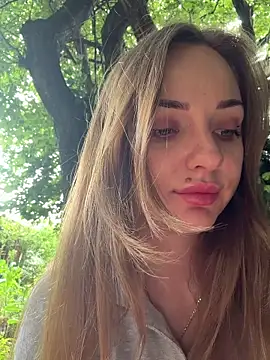 Snapshot of Night_dreams chatting on July 15, 2026, 9:38 am Night dreams online show from July 15, 2026, 9:38 am