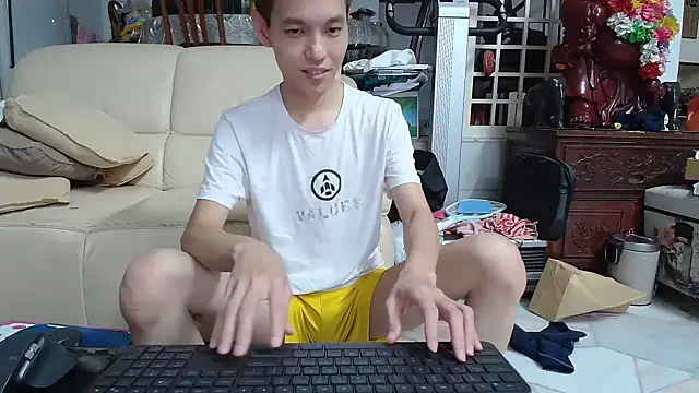 andrewooi online show from January 7, 2025, 1:24 pm