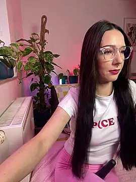 Trixie-Tainted online show from February 15, 2025, 2:11 pm