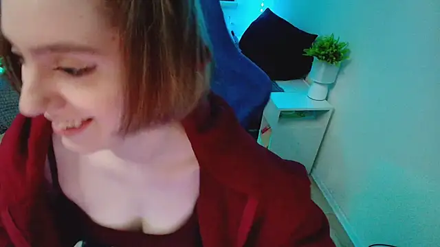 CranberryHot online show from November 27, 2025, 3:12 pm