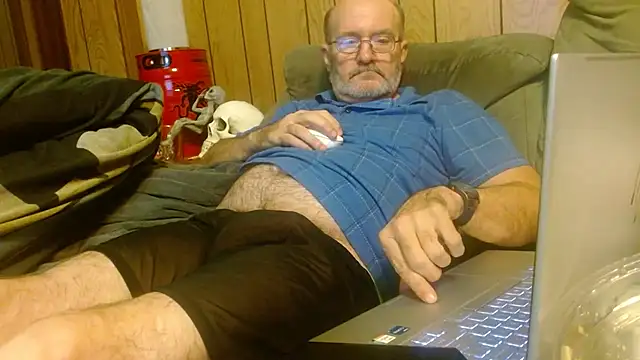 snickers1 online show from October 11, 2025, 3:40 am