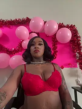 Snapshot of Creamesensation chatting on February 11, 2026, 9:36 pm Creamesensation online show from February 11, 2026, 9:36 pm