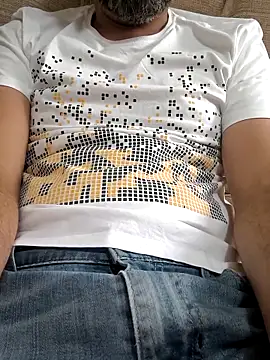 Snapshot of Leo_Big chatting on November 6, 2025, 10:52 am Leo Big online show from November 6, 2025, 10:52 am