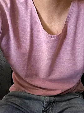 Snapshot of Leo_Big chatting on October 21, 2025, 12:26 pm Leo Big online show from October 21, 2025, 12:26 pm