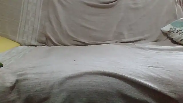 Snapshot of Leo_Big chatting on December 4, 2025, 10:14 am Leo Big online show from December 4, 2025, 10:14 am