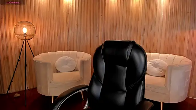 MorganHicks online show from October 17, 2025, 8:43 pm