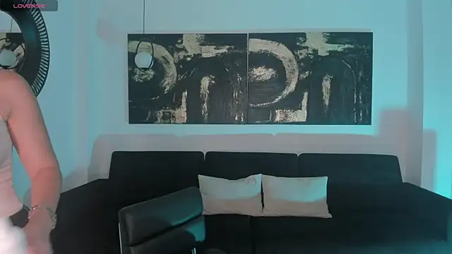 MorganHicks online show from March 9, 2026, 7:17 pm