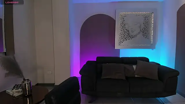 Snapshot of MorganHicks chatting on June 8, 2026, 11:55 am MorganHicks online show from June 8, 2026, 11:55 am