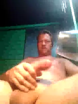 Alvaro2017 online show from February 6, 2025, 5:25 am