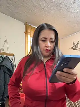 Snapshot of latinfemale chatting on June 11, 2026, 8:39 pm latinfemale online show from June 11, 2026, 8:39 pm