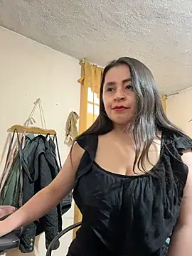 Snapshot of latinfemale chatting on July 11, 2026, 9:15 pm latinfemale online show from July 11, 2026, 9:15 pm