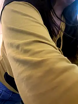 Snapshot of latinfemale chatting on October 21, 2025, 6:51 pm latinfemale online show from October 21, 2025, 6:51 pm