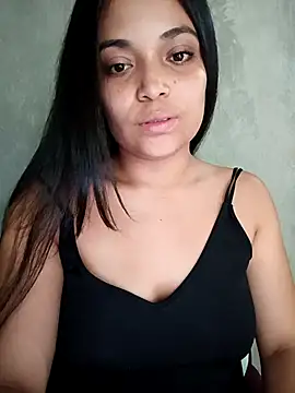  Estrellita  online show from March 24, 2026, 5:46 pm