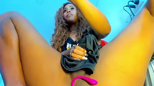 Snapshot of CarameloCeron chatting on October 30, 2025, 4:15 pm CarameloCeron online show from October 30, 2025, 4:15 pm