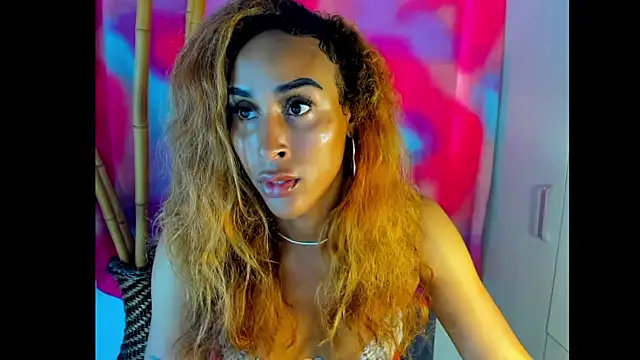 Snapshot of CarameloCeron chatting on November 18, 2025, 2:20 pm CarameloCeron online show from November 18, 2025, 2:20 pm