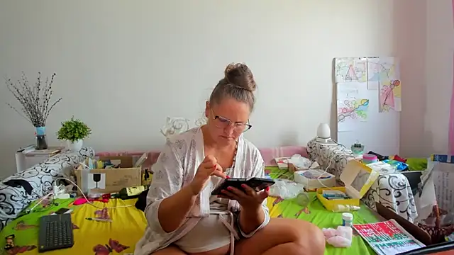 Snapshot of IamYourNarcotic chatting on October 8, 2025, 8:05 am IamYourNarcotic online show from October 8, 2025, 8:05 am