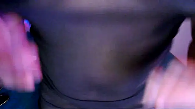 Snapshot of BeautyPriya chatting on August 6, 2026, 11:55 pm BeautyPriya online show from August 6, 2026, 11:55 pm