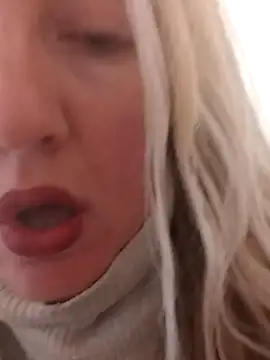 Mllesha74000 online show from February 14, 2025, 3:47 pm