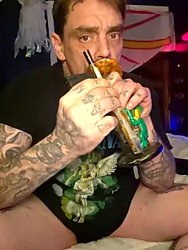 Snapshot of canadacockinme chatting on December 2, 2025, 12:22 am canadacockinme online show from December 2, 2025, 12:22 am