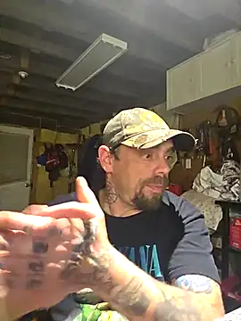 Snapshot of canadacockinme chatting on October 3, 2025, 5:31 am canadacockinme online show from October 3, 2025, 5:31 am