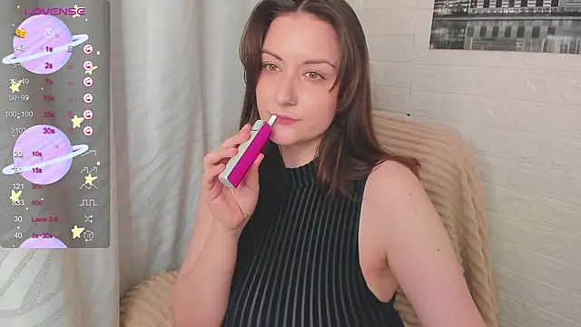 Snapshot of elise_sweet chatting on November 21, 2025, 1:04 am elise sweet online show from November 21, 2025, 1:04 am