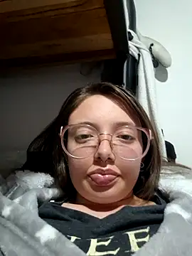 linda-schmidt online show from November 30, 2025, 2:01 am