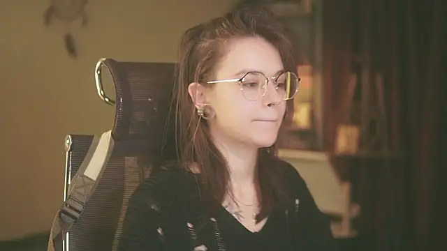 alyssa sweet online show from February 24, 2026, 4:46 am