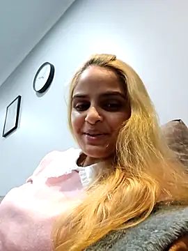 Snapshot of DirtySnowball69 chatting on October 9, 2025, 3:34 pm DirtySnowball69 online show from October 9, 2025, 3:34 pm