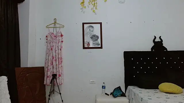 Snapshot of venuz_mendoza20 chatting on May 30, 2026, 12:00 pm venuz mendoza20 online show from May 30, 2026, 12:00 pm