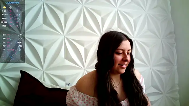 Snapshot of jerryandjessica chatting on October 29, 2025, 4:17 pm jerryandjessica online show from October 29, 2025, 4:17 pm