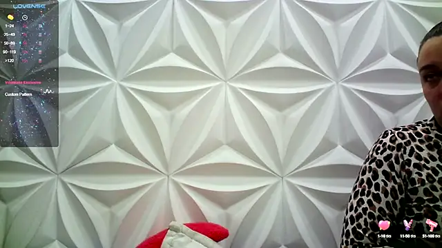 Snapshot of jerryandjessica chatting on October 13, 2025, 10:21 pm jerryandjessica online show from October 13, 2025, 10:21 pm