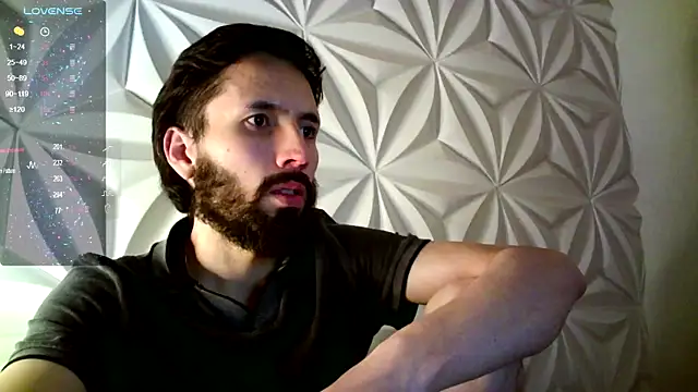 Snapshot of jerryandjessica chatting on November 13, 2025, 9:46 am jerryandjessica online show from November 13, 2025, 9:46 am