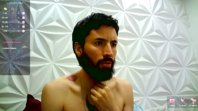 Snapshot of jerryandjessica chatting on November 15, 2025, 11:31 pm jerryandjessica online show from November 15, 2025, 11:31 pm