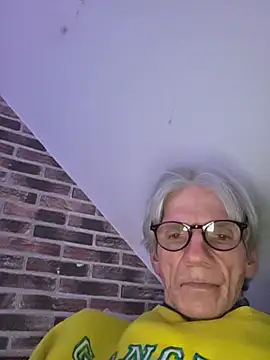 Snapshot of InMeinenMund chatting on June 15, 2026, 6:51 pm InMeinenMund online show from June 15, 2026, 6:51 pm