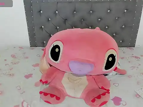 Snapshot of NinaGrey_ chatting on November 29, 2025, 11:27 pm NinaGrey online show from November 29, 2025, 11:27 pm