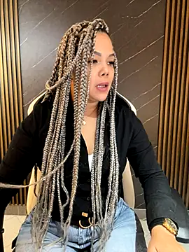 Snapshot of KellyBrooklyn_ chatting on October 18, 2025, 12:51 pm KellyBrooklyn online show from October 18, 2025, 12:51 pm