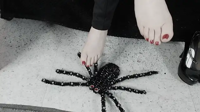 Snapshot of _Jade_16 chatting on October 13, 2025, 12:29 pm Jade 16 online show from October 13, 2025, 12:29 pm