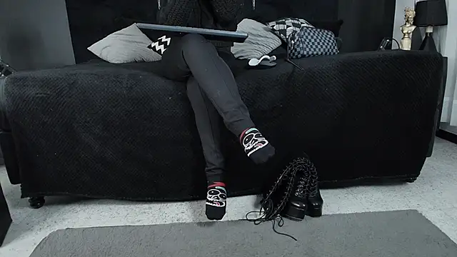 Snapshot of _Jade_16 chatting on October 18, 2025, 11:45 am Jade 16 online show from October 18, 2025, 11:45 am