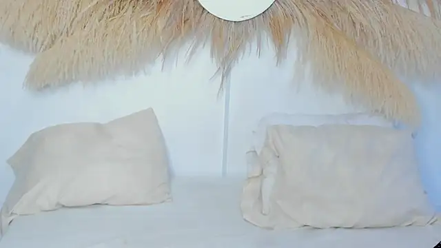 Snapshot of ShakeBigAss chatting on October 24, 2025, 1:10 pm ShakeBigAss online show from October 24, 2025, 1:10 pm