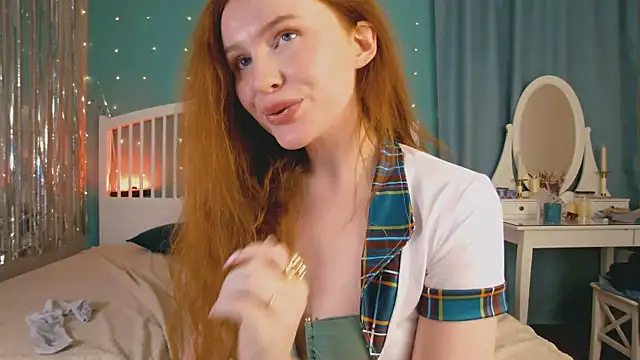 Snapshot of GingerArin chatting on April 29, 2026, 5:30 pm GingerArin online show from April 29, 2026, 5:30 pm