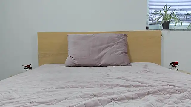 Snapshot of BritttanyBrix chatting on January 12, 2025, 12:01 pm BritttanyBrix online show from January 12, 2025, 12:01 pm