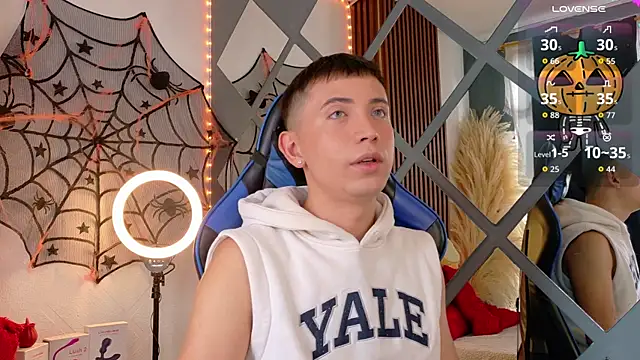 Chris Bennett online show from October 10, 2025, 12:50 pm