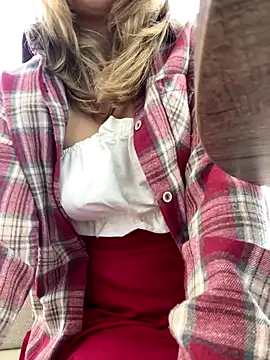 Snapshot of Puzdosia chatting on October 22, 2025, 7:52 am Puzdosia online show from October 22, 2025, 7:52 am