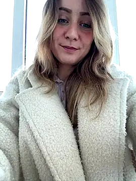 Snapshot of Puzdosia chatting on November 28, 2025, 6:02 am Puzdosia online show from November 28, 2025, 6:02 am