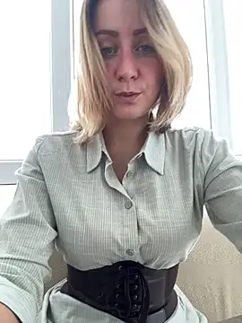 Snapshot of Puzdosia chatting on October 10, 2025, 8:59 am Puzdosia online show from October 10, 2025, 8:59 am