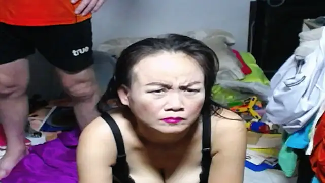 Snapshot of 1CuteAndSexy69 chatting on October 31, 2025, 5:20 pm 1CuteAndSexy69 online show from October 31, 2025, 5:20 pm