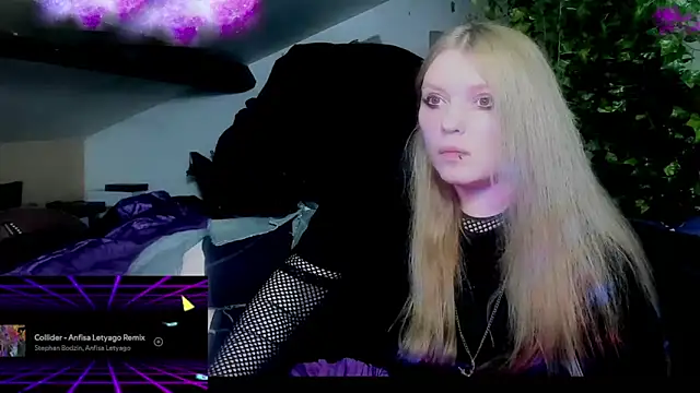 Snapshot of Blacklim00n chatting on December 5, 2024, 3:53 am Blacklim00n online show from December 5, 2024, 3:53 am