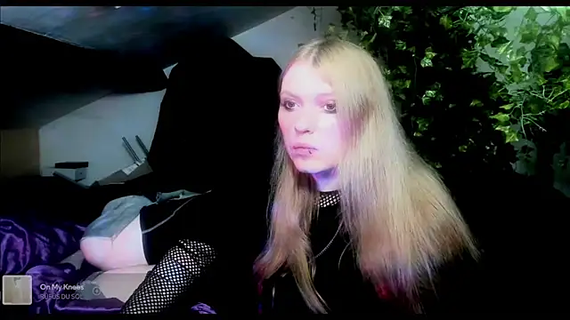 Snapshot of Blacklim00n chatting on February 28, 2025, 10:50 pm Blacklim00n online show from February 28, 2025, 10:50 pm