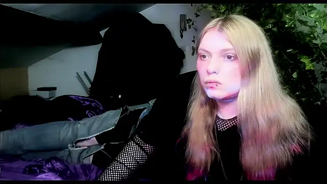 Snapshot of Blacklim00n chatting on March 10, 2025, 6:05 am Blacklim00n online show from March 10, 2025, 6:05 am