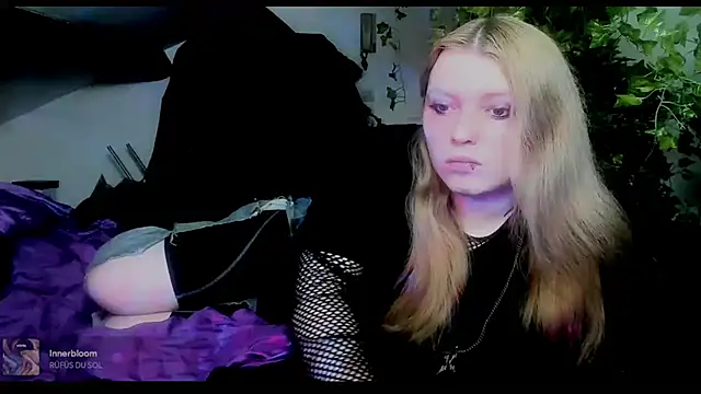 Snapshot of Blacklim00n chatting on February 21, 2025, 6:04 pm Blacklim00n online show from February 21, 2025, 6:04 pm